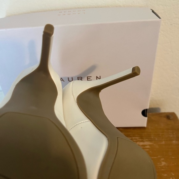 NIB LC Lauren White Pedal High Heels 8.5 - Picture 6 of 11